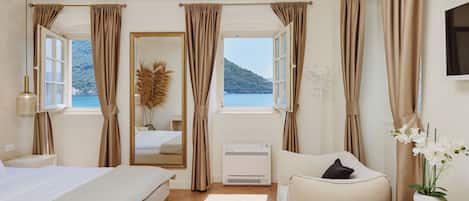 Deluxe Room with Sea View | Free WiFi, wheelchair access