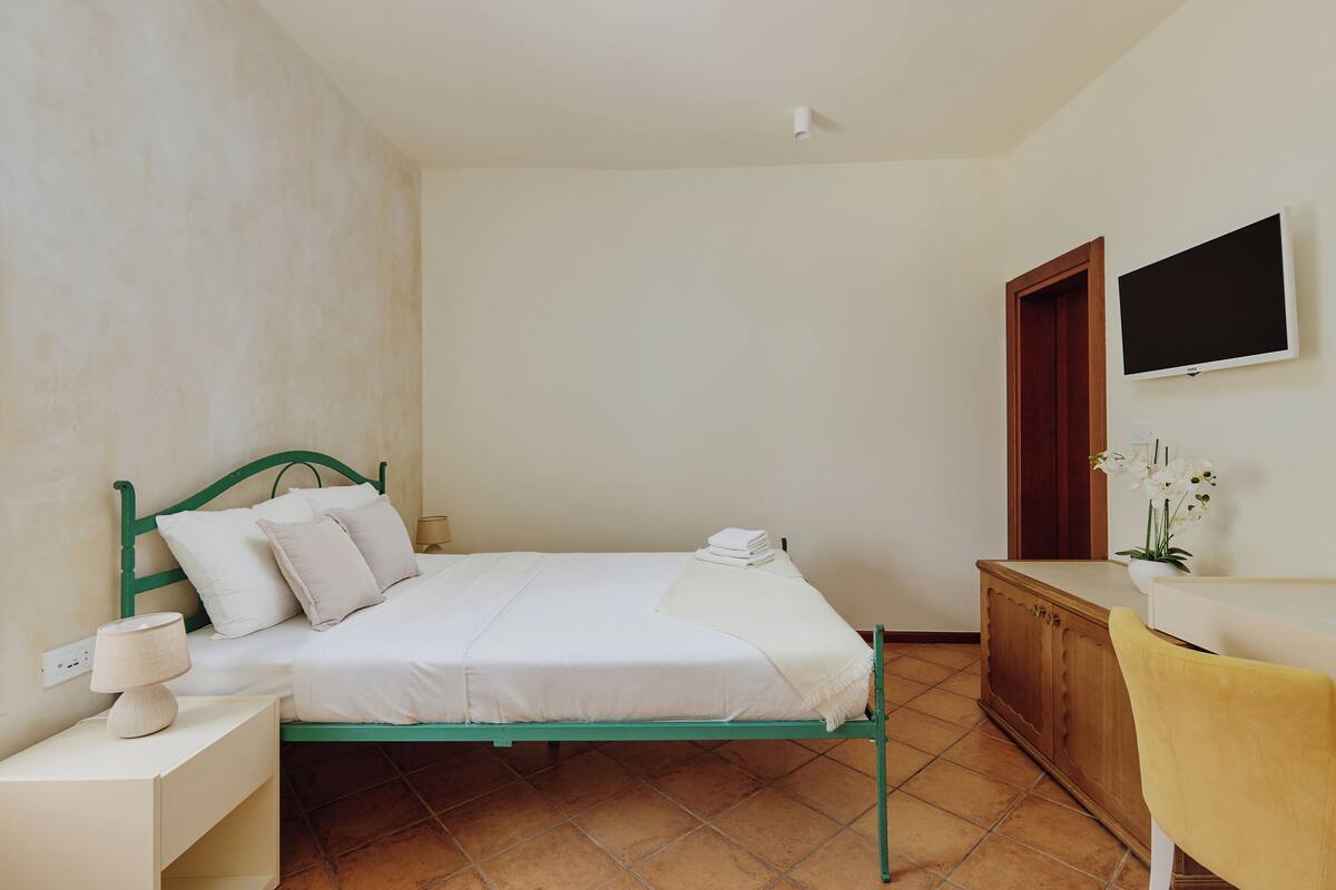 Standard Double Room with Internal View | Wifi gratis y acceso para silla de ruedas