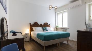 Superior Apartment | 2 bedrooms, down duvets, laptop workspace, iron/ironing board