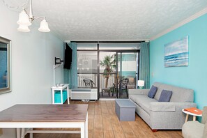 Smart TV, DVD player