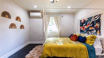 1 habitación, tabla de planchar con plancha, wifi y ropa de cama