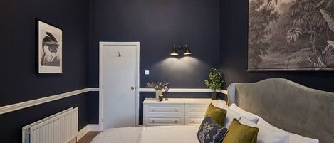 1 室のベッドルーム、アイロン / アイロン台、WiFi (無料)、ベッドシーツ