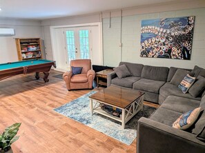 TV, video games, table football - Hummingbird Haven | Cove to Main Lake Views (Macon)