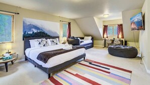 4 habitaciones, escritorio, tabla de planchar con plancha y wifi 