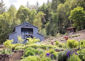 Exterior - Modern Luxury Barn in an Organic Farm Garden OMG! (Healdsburg)