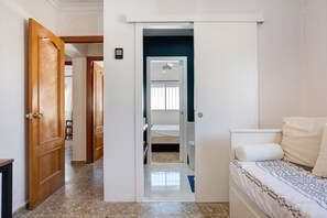 6 bedrooms, iron/ironing board, free WiFi, bed sheets