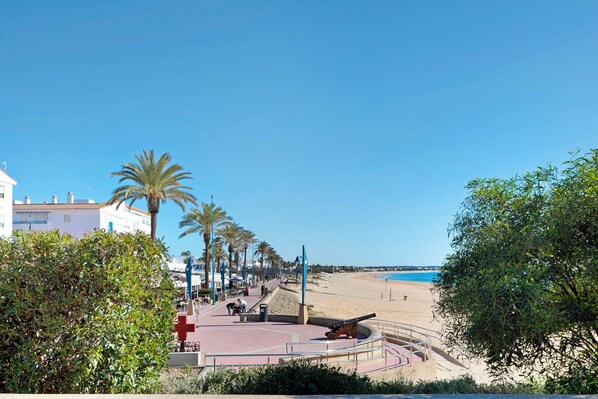 Vlak bij het strand