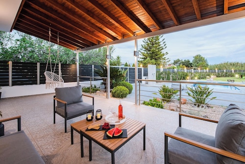 Reni Garden House in Afandou