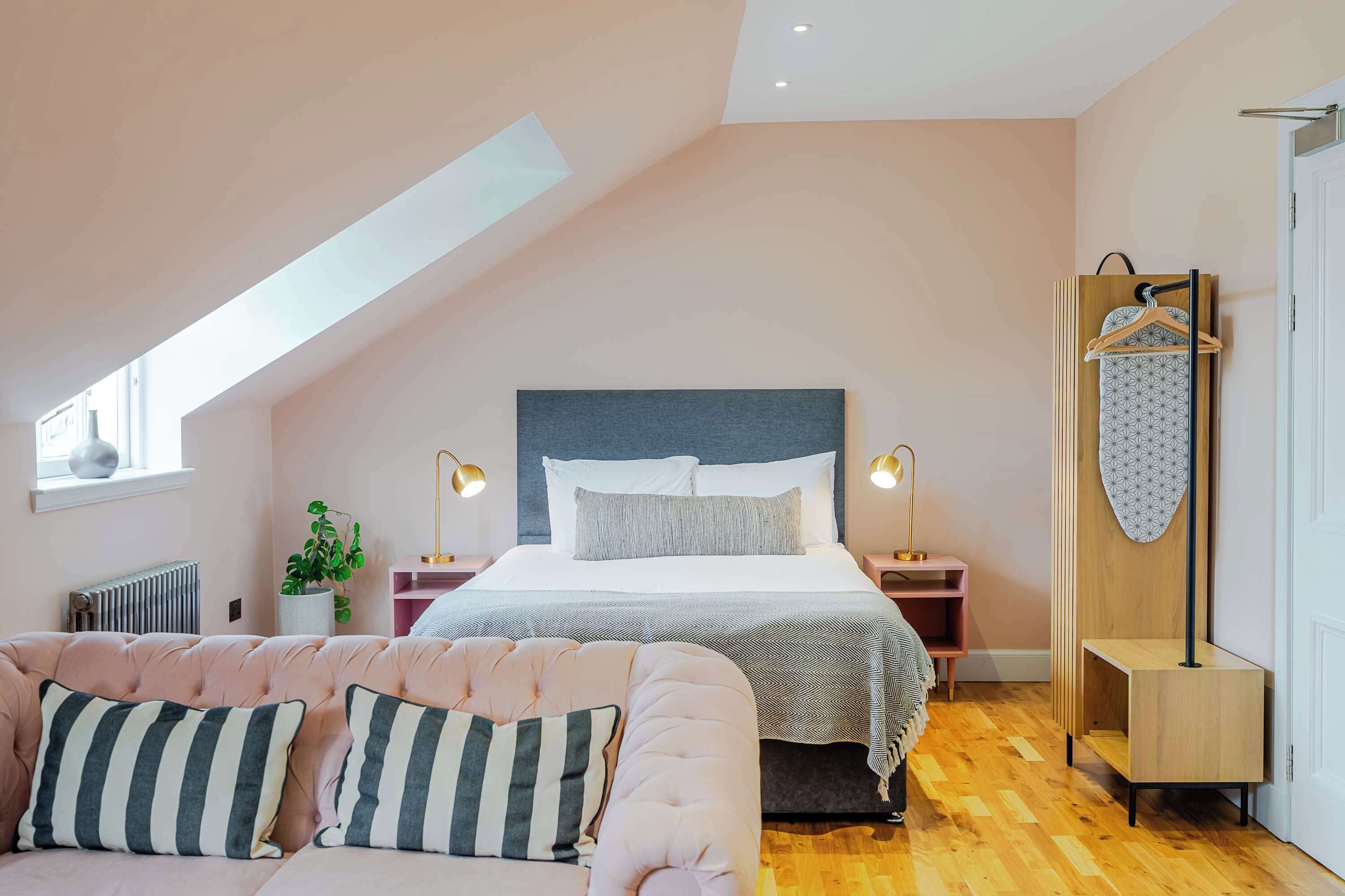 Iron/ironing board, travel crib, WiFi, bed sheets