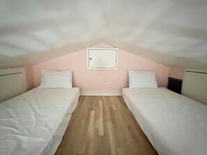 1 chambre, bureau, fer et planche à repasser, Wi-Fi gratuit