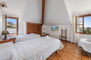 3 chambres, fer et planche Ă repasser, Wi-Fi gratuit, draps fournis