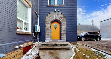 Cozy Apartment in Downtown Brampton ~Walk to restaurants, shopping and Gage Park
