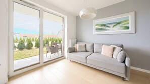 Appartement, airconditioning (2 C ul. Kapitańska 16) | Woonruimte | Flatscreentelevisie