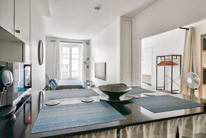 Interior - Nice Apartment at 10 min From Bastille (Paris)