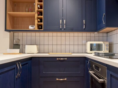 Pass the Keys | Stylish Grade II listed house