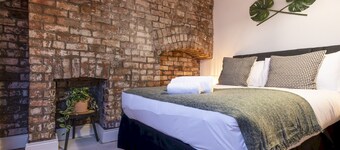 Pass the Keys | Exquisite 3 Floor Townhouse Perfect Location