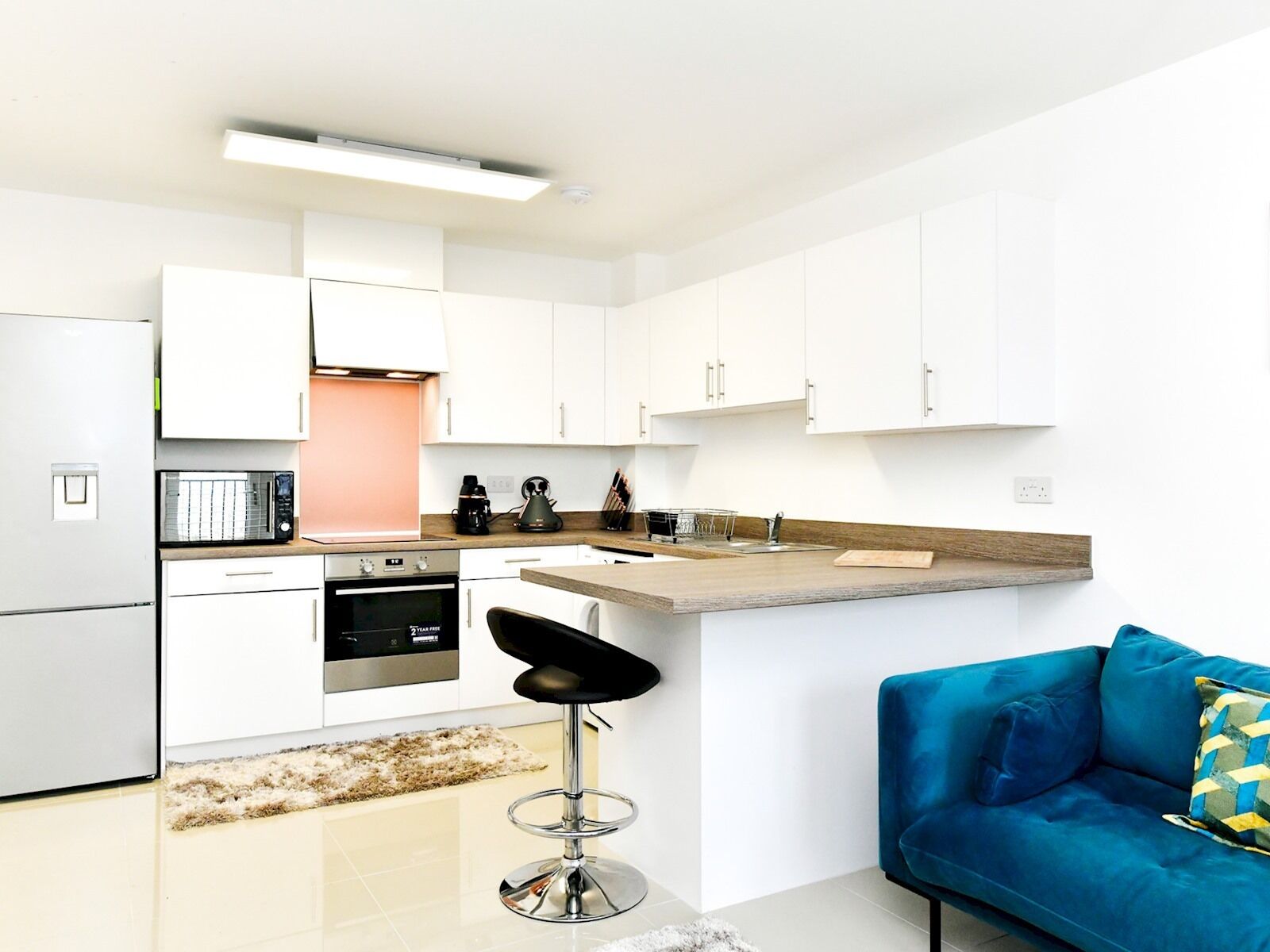 Fridge, microwave, oven, cookware/dishes/utensils