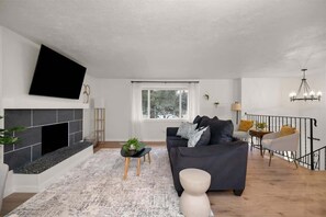 Televisión y oficina 