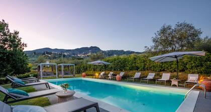 Casa Gennaro a 3 bedrooms farmhouse apartment with pool in Lucca