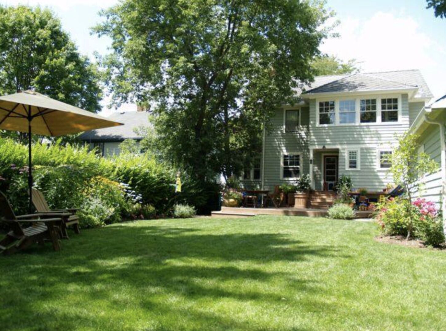 Charming Ithaca Home, walk to campus, w/ gym, deck & Hot Tub
