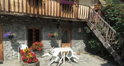 ST1 beautiful 2-room apartment in the heart of Queyras