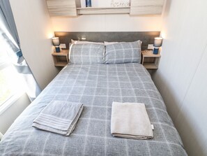 3 bedrooms, individually decorated, individually furnished, free WiFi