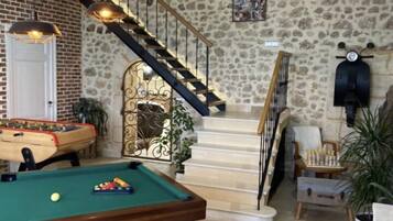 Billards