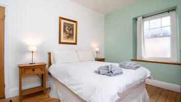 2 soverom, strykejern/-brett, wi-fi (inkludert) og sengetøy