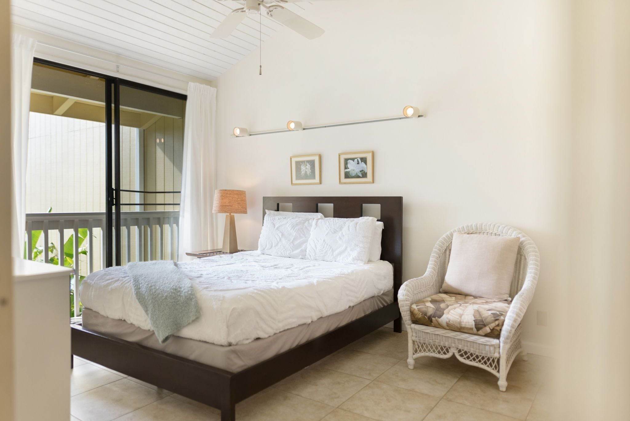 1 bedroom, iron/ironing board, internet, bed sheets