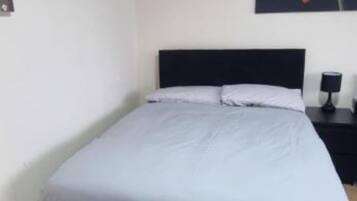 Iron/ironing board, free WiFi