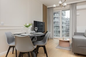 Living room - Gumińska Apartment by Renters (Warsaw)