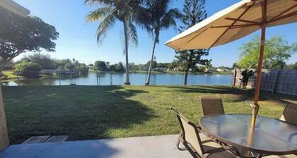 Cozy Getaway 5 Min Walk to Parks