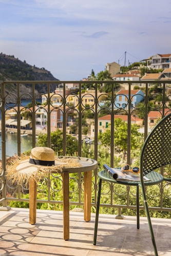 Assos Chromata Villas