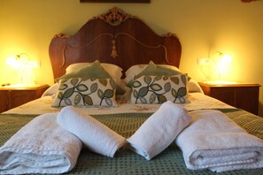 6 chambres, lit parapluie, Wi-Fi gratuit, draps fournis