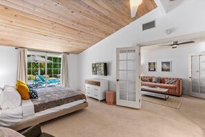 2 habitaciones, escritorio, tabla de planchar con plancha y wifi gratis 