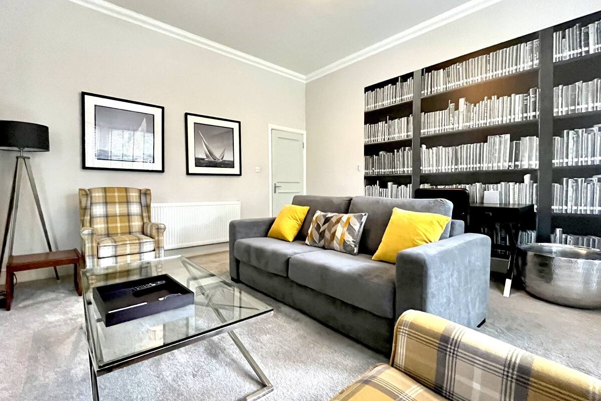 Deluxe Apartment | 1 bedroom, desk, soundproofing, iron/ironing board