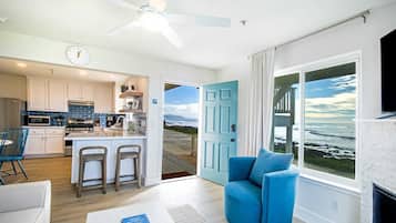 Fernseher, Kamin, Arbeitsbereiche