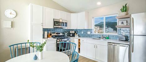 Fridge, microwave, coffee/tea maker, toaster