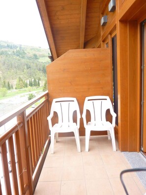 Property grounds - Studio in the attic with car park (Ponte Arche)