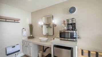 Microwave, coffee/tea maker