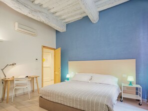 1 chambre, fer et planche à repasser, lit parapluie, Wi-Fi gratuit