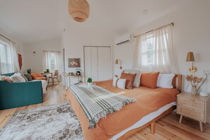 3 bedrooms, WiFi, bed sheets