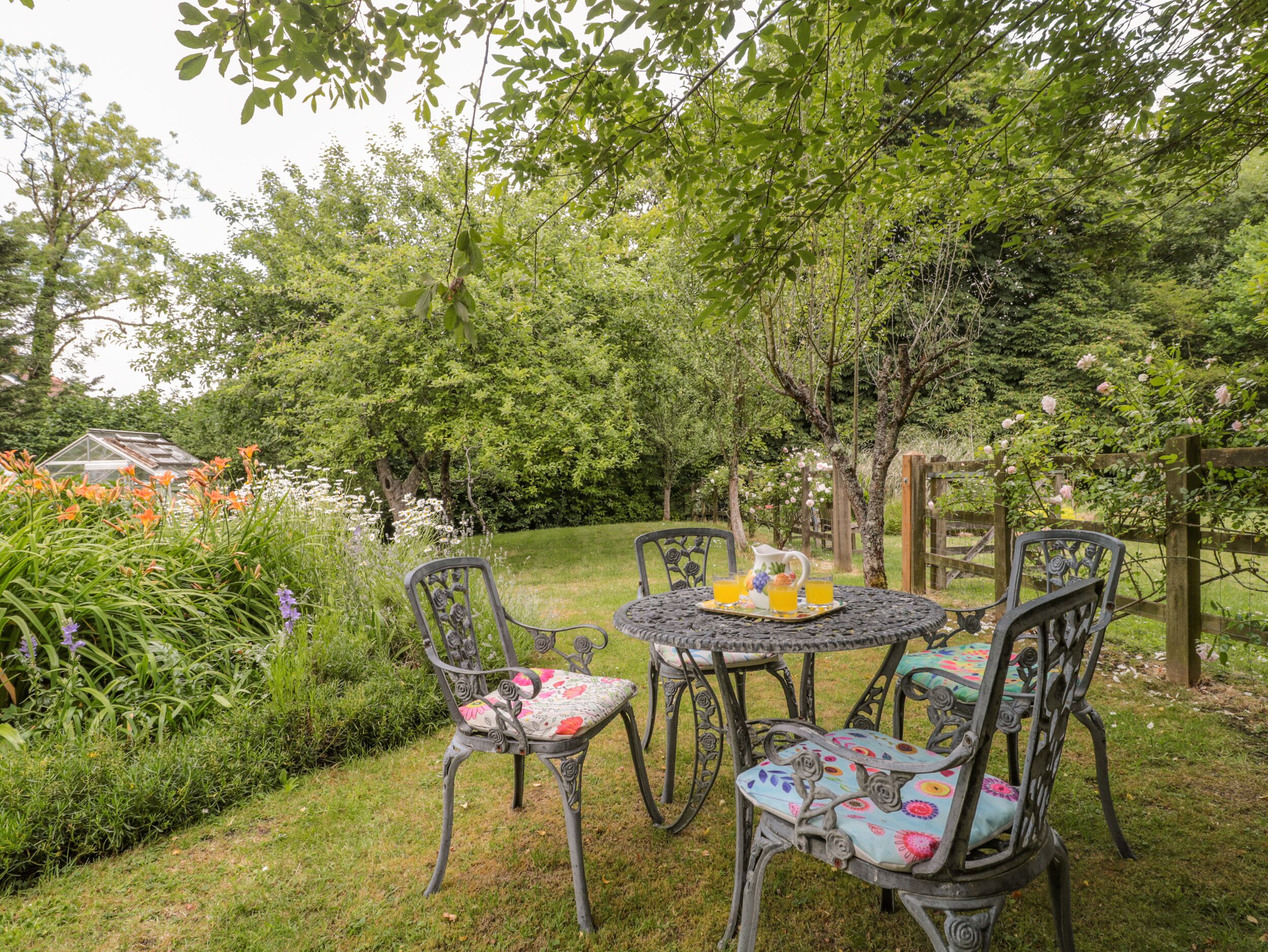 Cottage | Buiten dineren