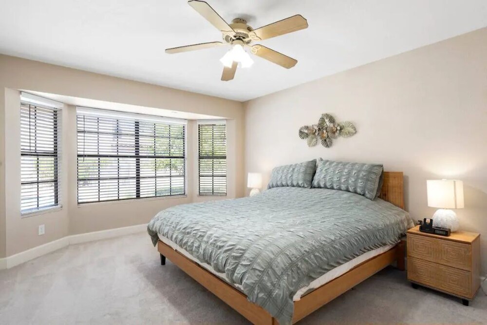 Scottsdale resort style home near Kierland TPC with pool & spa