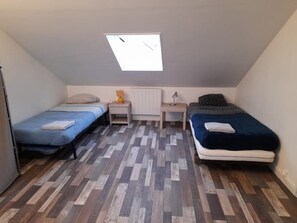 Room - Accommodation : apartment in residence ⸱ Chez Carine Et Junior (Reims)