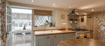 Laurel Cottage