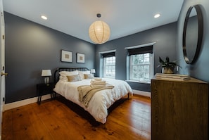 3 bedrooms, WiFi - The Stone House in Downtown Stockton (Stockton)