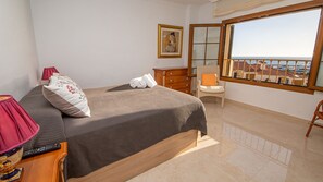 2 dormitoris, planxa i posts de planxar, wifi gratuïta i roba de llit 