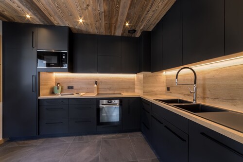 Chalet familial La Datcha entièrement rénové, Skiroom et salle de jeu