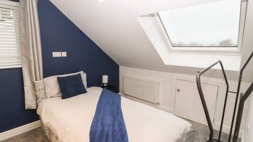 3 bedrooms, individually decorated, individually furnished, free WiFi